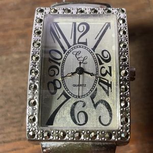 VINTAGE STERLING MARCASITE RECTANGLE FACE QUARTZ